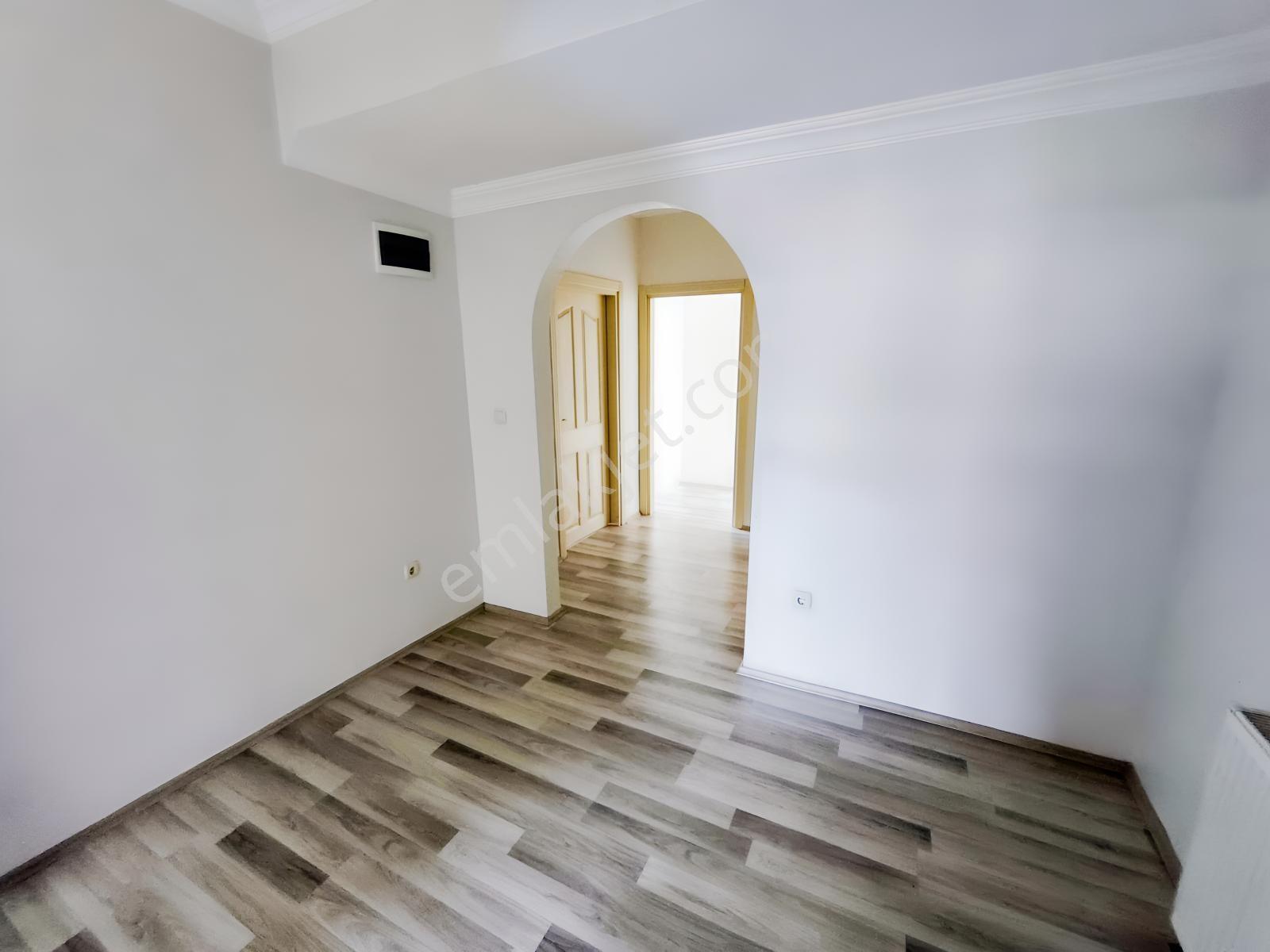 Remax Natural'den Ulaşlı Da Kiralık 3+1 Daire - Görsel 14