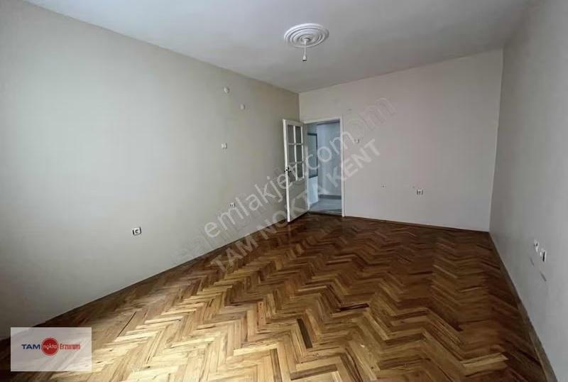 Tam Nokta Kent'ten Şehir Merkezi'nde 4+1 Ara Kat Kiralık Daire - Görsel 9