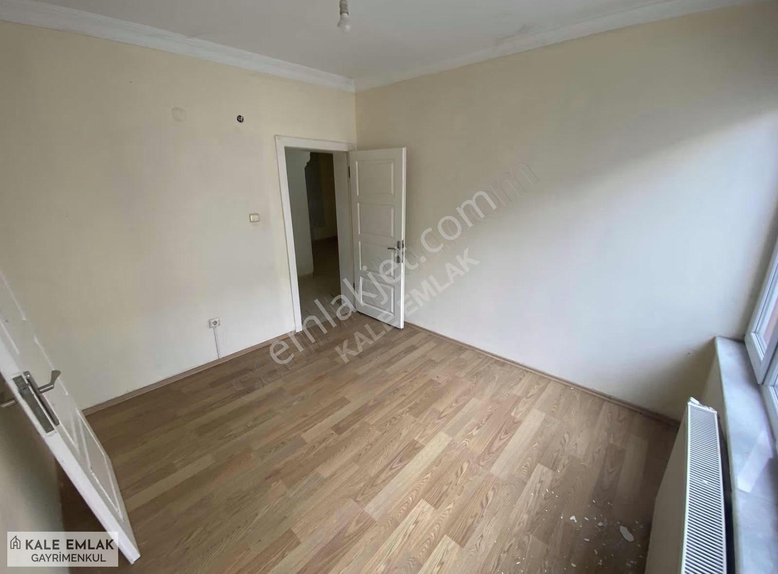 Kale Emlak'tan Çarşı Merkez'de Kiralık Büro & Ofis - Görsel 21
