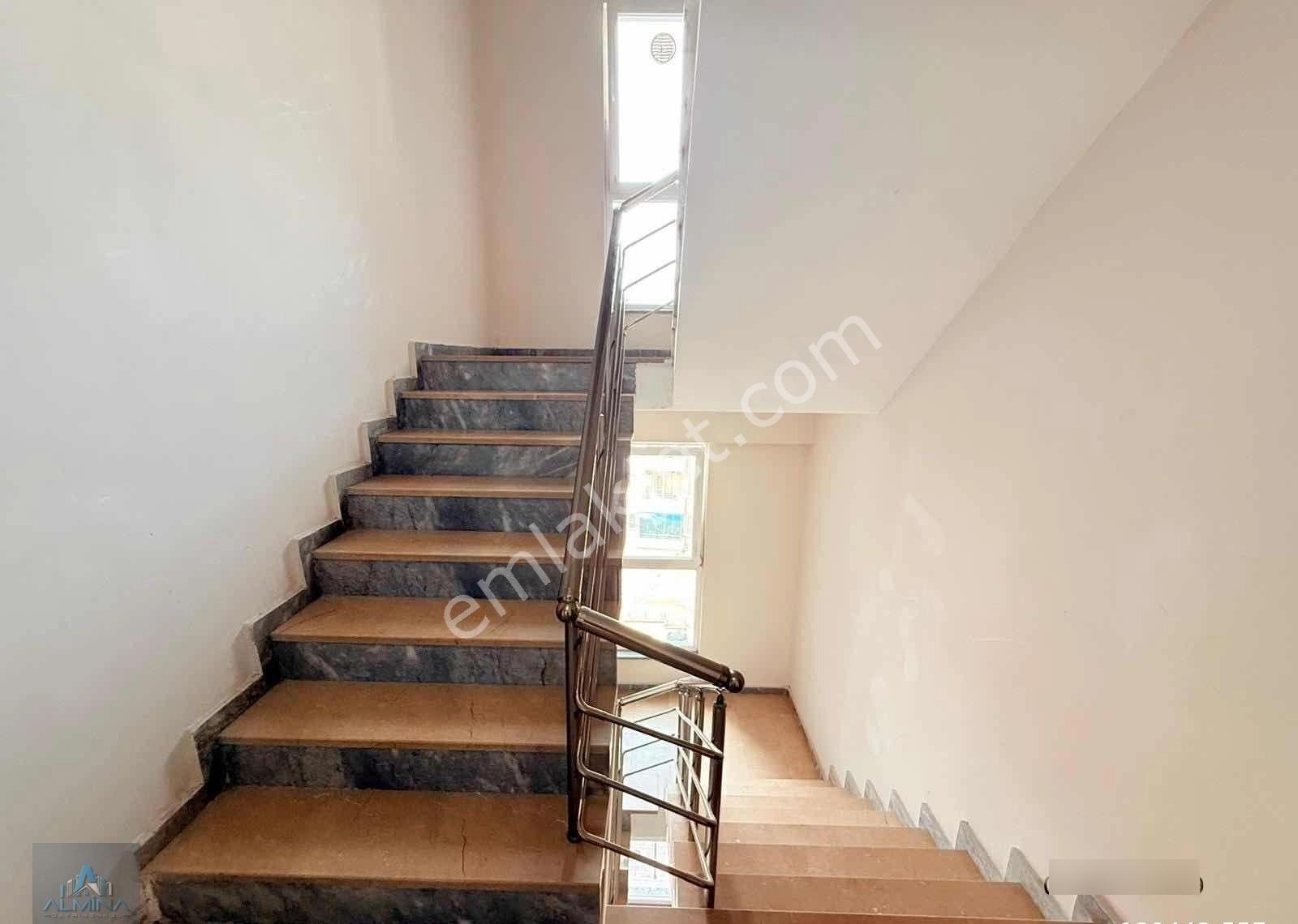 Almina'dan Merkezi Konumda Full Eşyalı 2+1 Kiralık Daire - Görsel 15