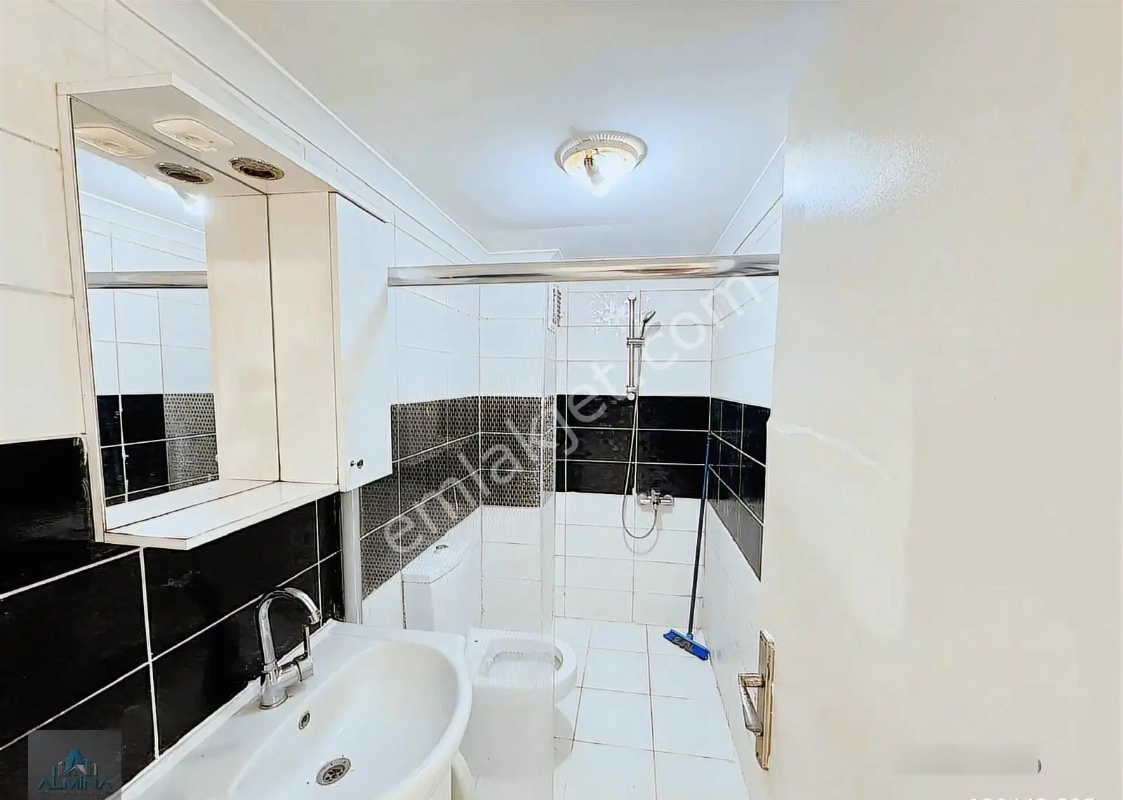 Görükle Merkezde 1+1 Lüks Eşyalı Geniş Kiralık Daire - Görsel 2