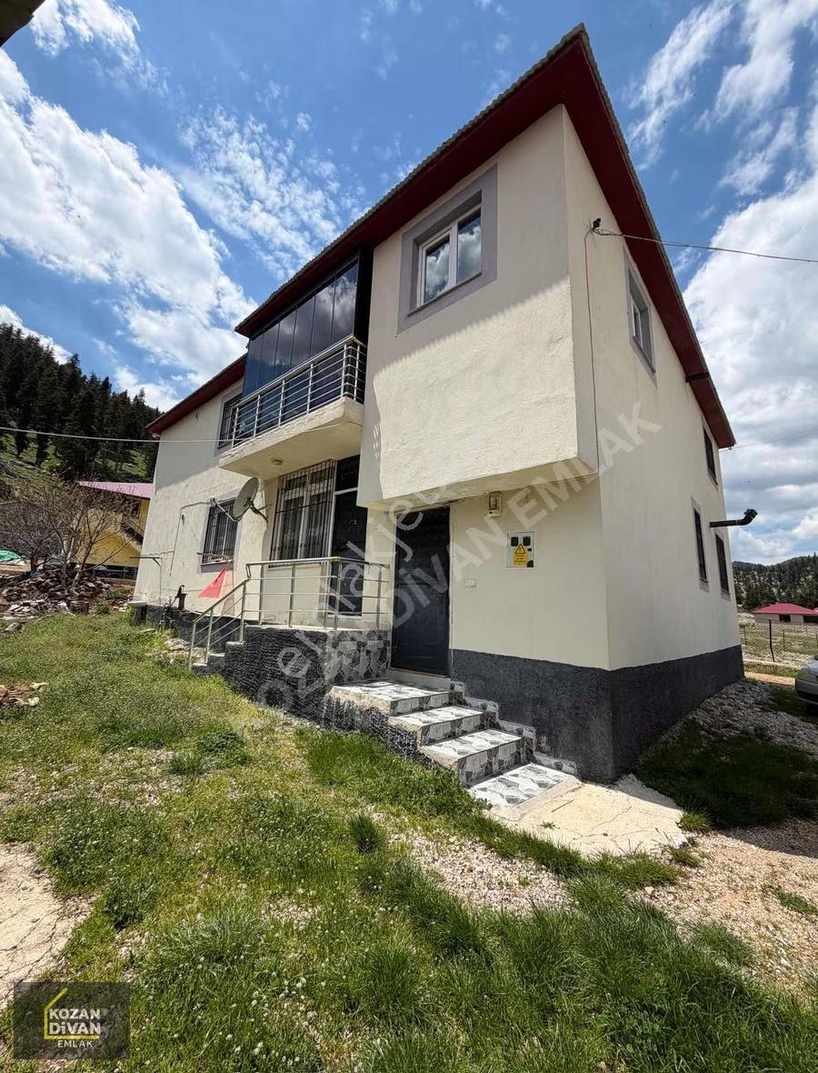 Kozan Divan Emlak'tan Göller Merkezde 2 Katlı Müstakil - Görsel 22