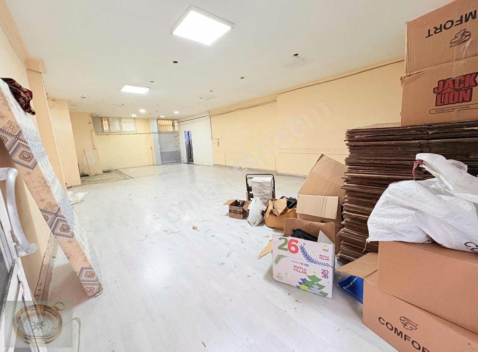Uğurmumcu Mah'de Cadde Üzerinde 100m2 Kiralık Giriş Kat Dükkan