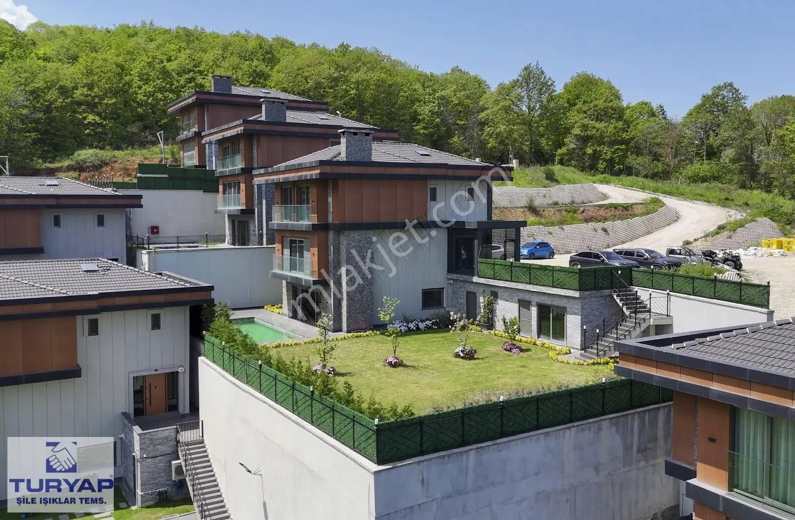 Şile Ahmetli'de 600m² Arsada Havuzlu Lüks Tripleks 5+1 Villa - Görsel 4