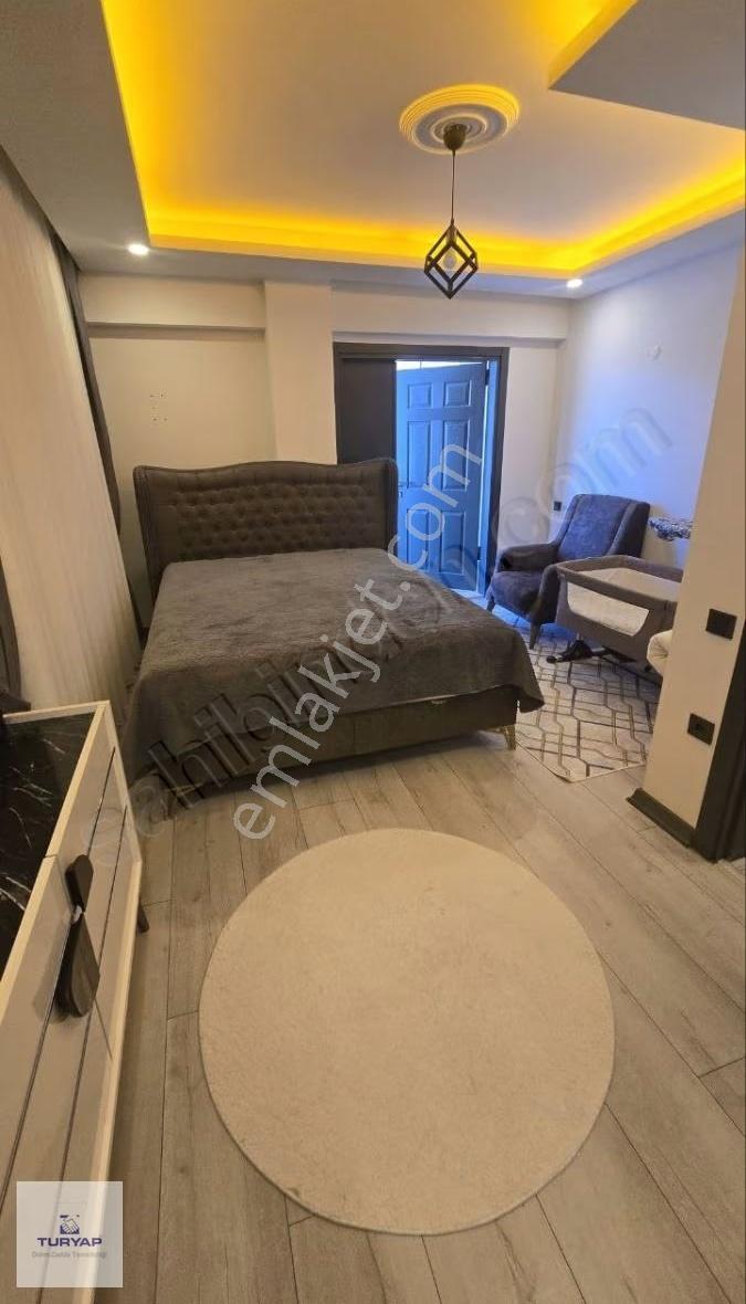 Efelerde Ful Eşyalı Tripleks Villa - Görsel 26