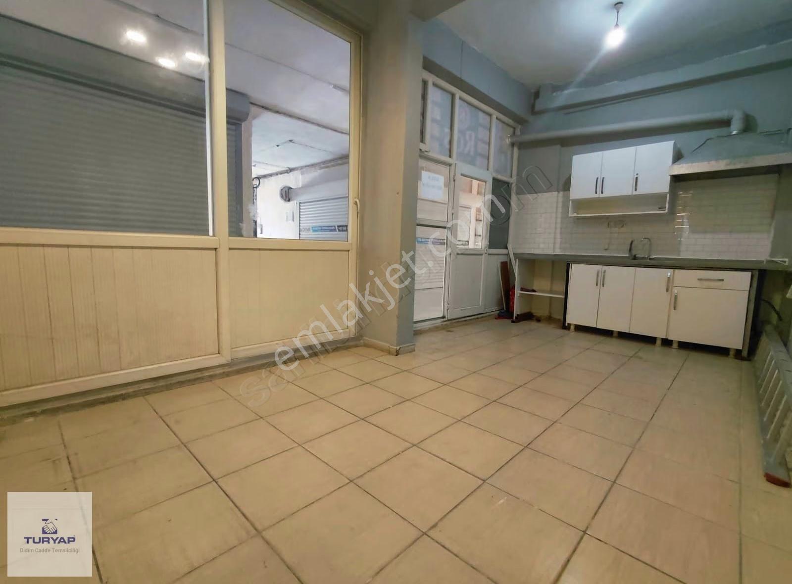 Didim Çarşı Merkezde 20m2 Pasaj İçinde Ön Cepheli Satılı Dükkan - Görsel 4