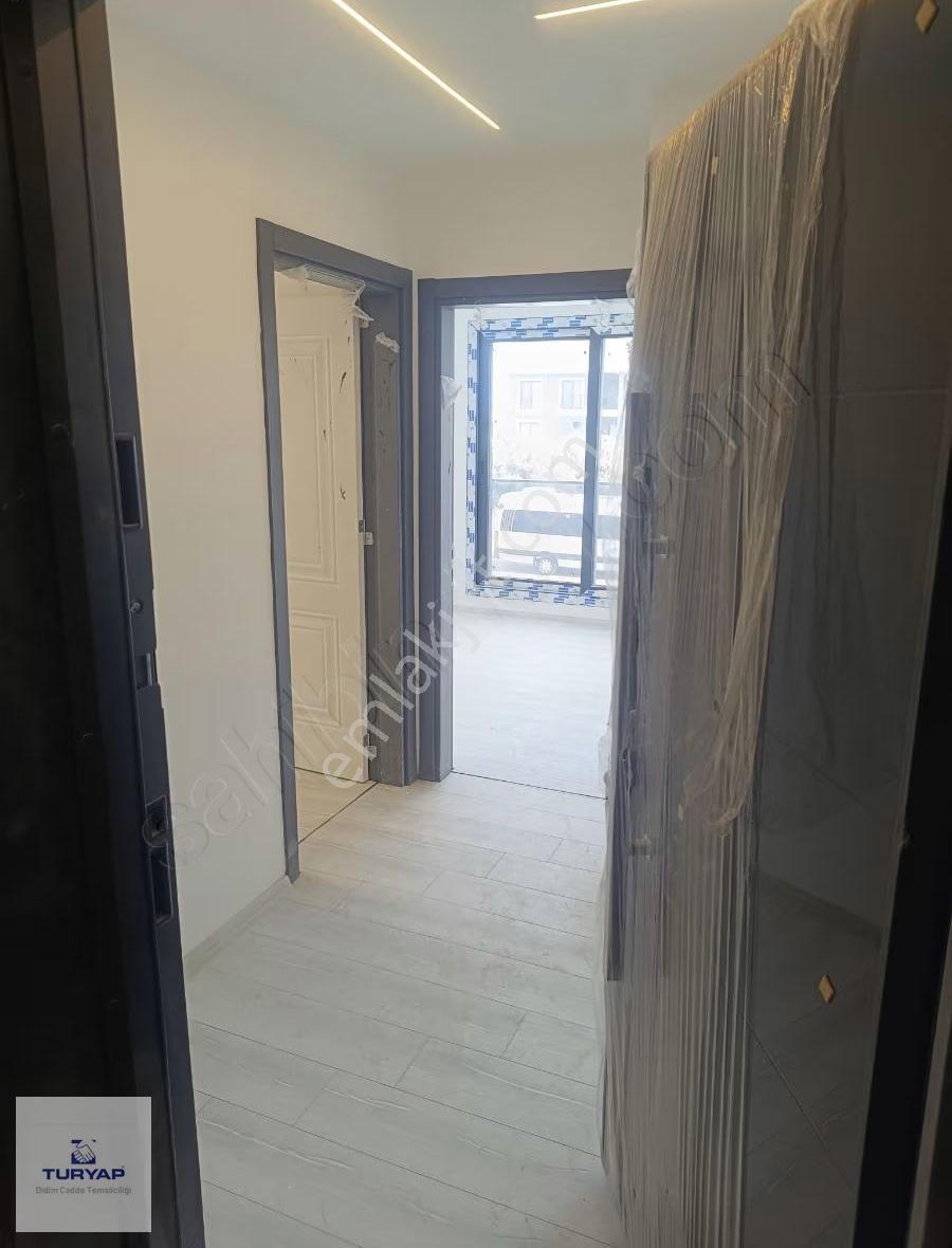Didim Merkezde Cumartesi Pazarı Yanı Sıfır Asansörlü 2+1 - Görsel 11