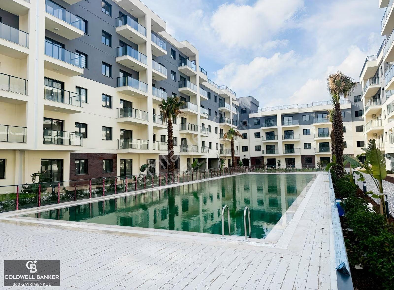 İzka Park Yaşam Atlantis Sitesinde Satılık Havuz Cephe 1+1 Daire - Görsel 12
