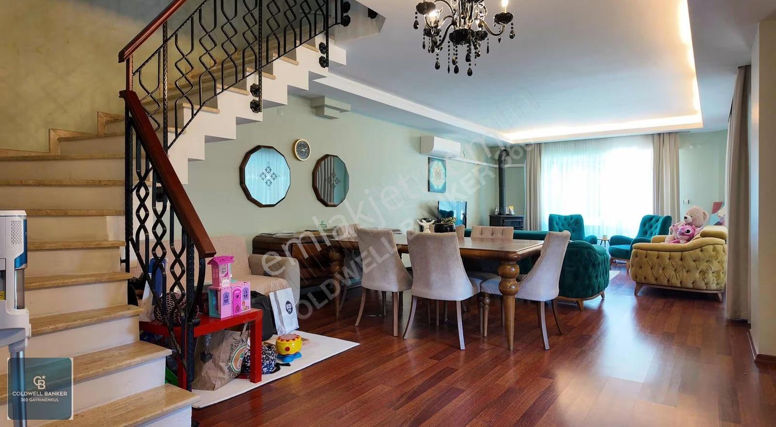 Güzelbahçe Kahramanderede Havuzlu Köşe Satılık Dubleks Villa - Görsel 15