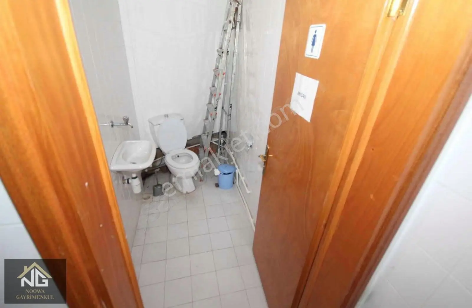 Tuzlada Merkezi Konumlu 1+0 Kiralık Ofis&büro - Görsel 5