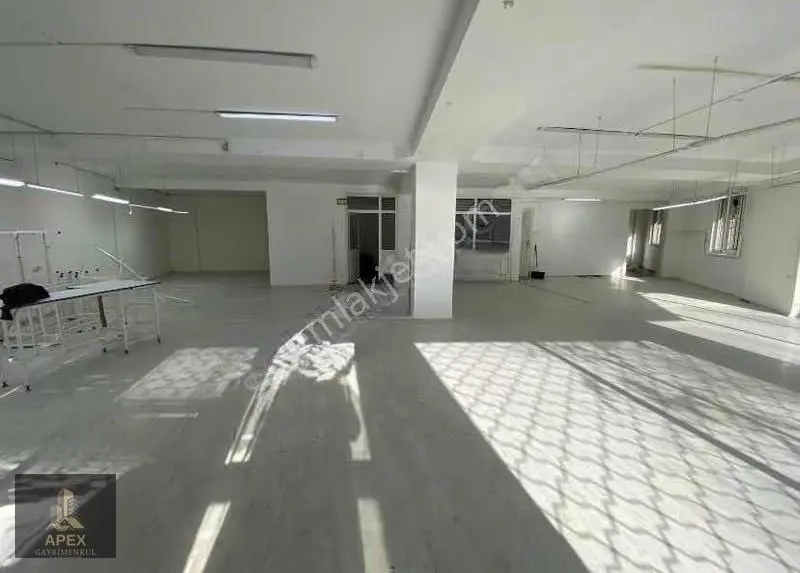Çağlayan'da Merkezi Konumda Satılık Dükkan Atölye Ve Showroom