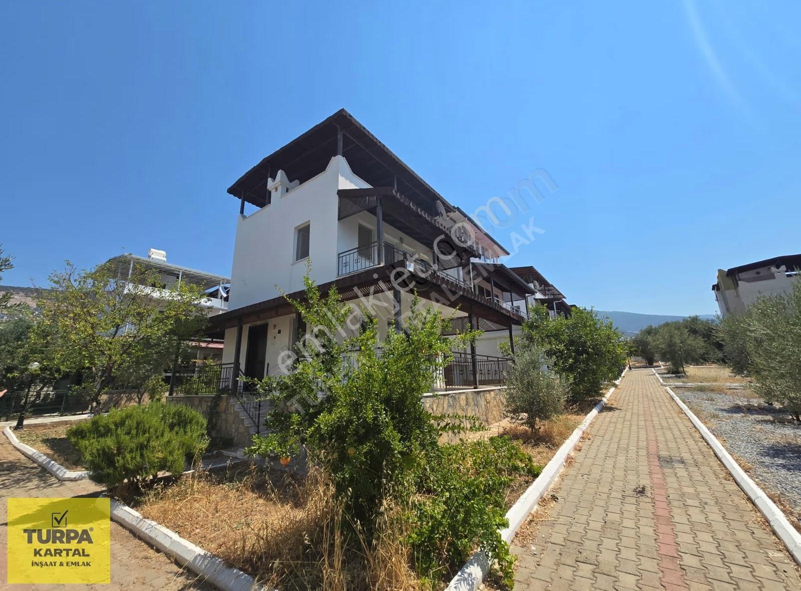 Didim Akbük Denize Yürüme Mesafesinde Köşe Konum 3+1 Villa