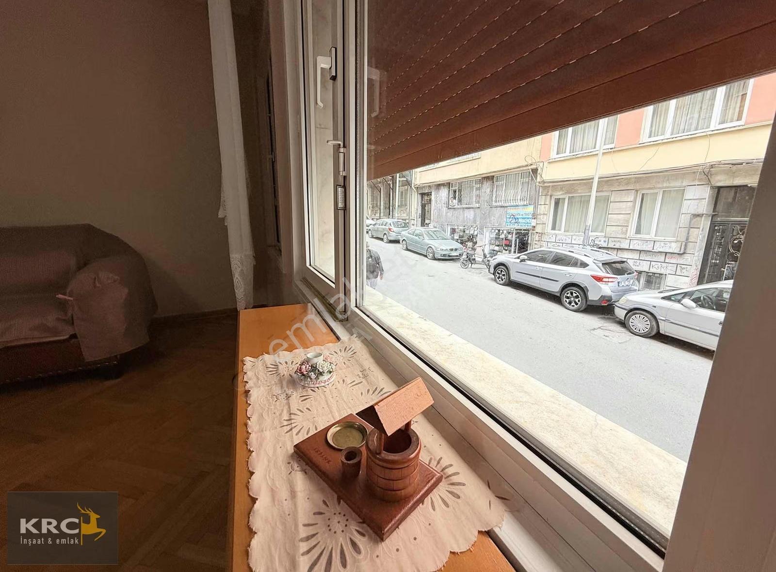 Şişli Silahşör Cadde Üzerinde Satılık 3+1 Daire 130 M2 - Görsel 25