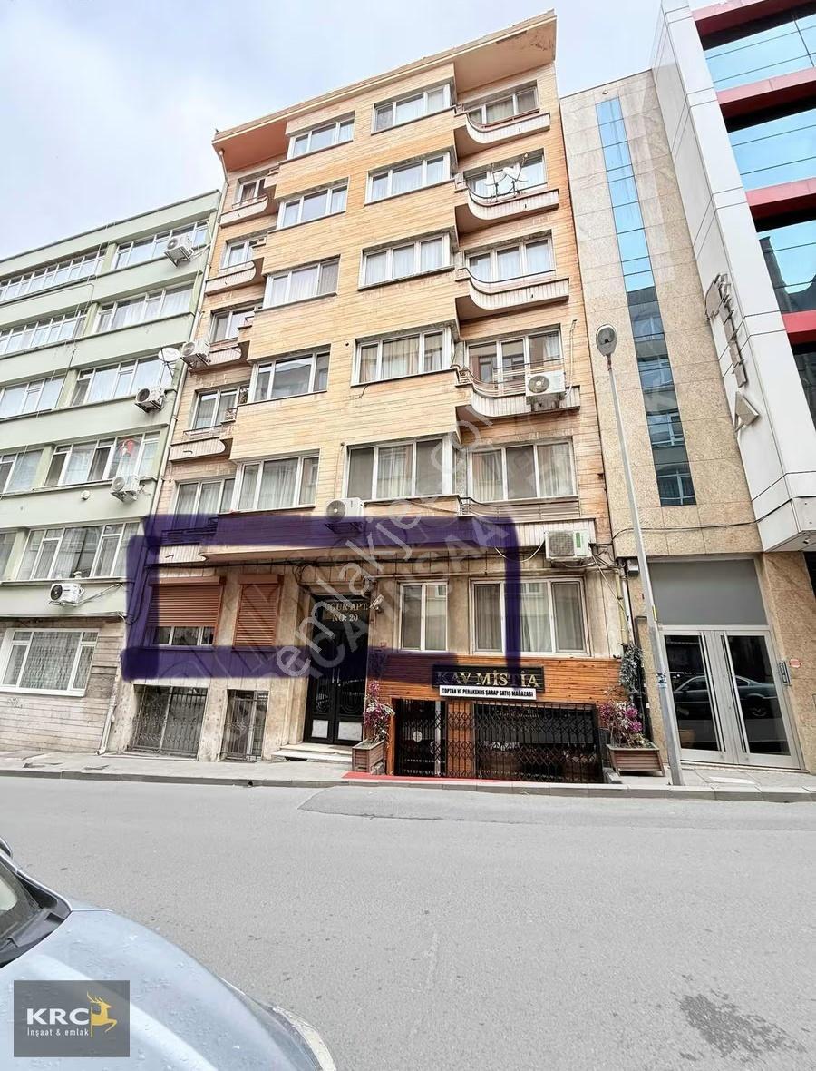 Şişli Silahşör Cadde Üzerinde Satılık 3+1 Daire 130 M2 - Görsel 29