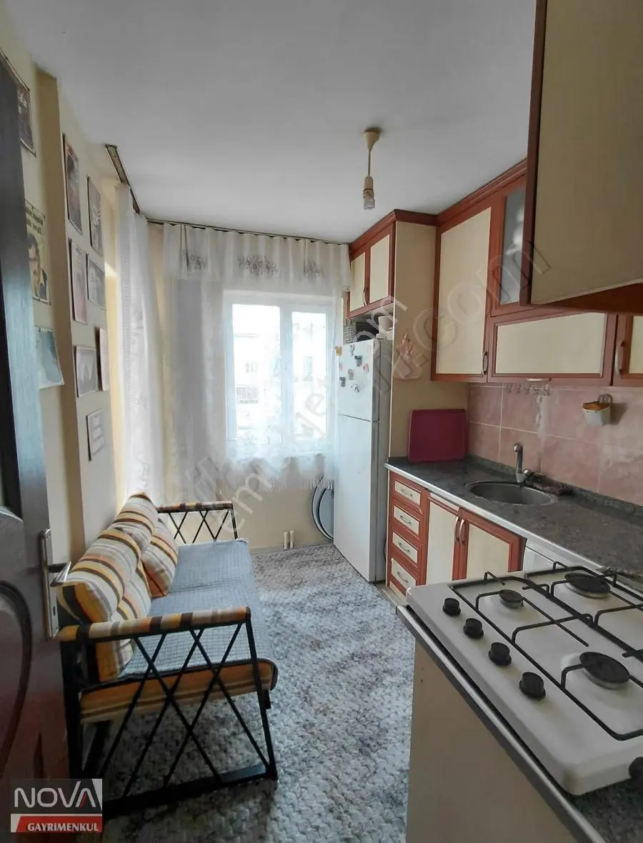 Manisa Alaybey Mah. 2+1 3.balkon Satılık Hesaplı Arakat Daire - Görsel 4