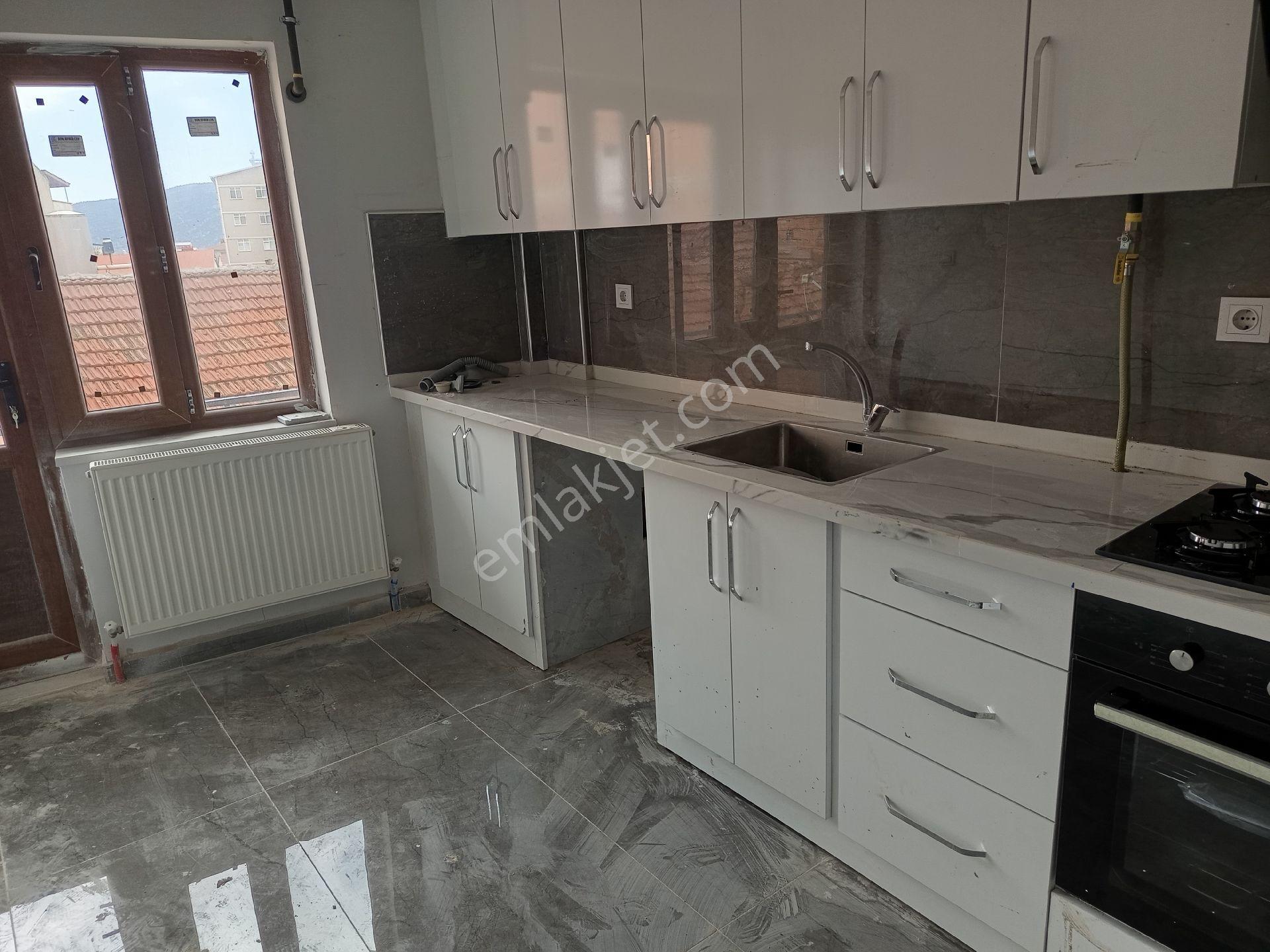 Şarkikaraağaç İlçe Merkezinde Hiç Oturulmamış Sıfır Daire