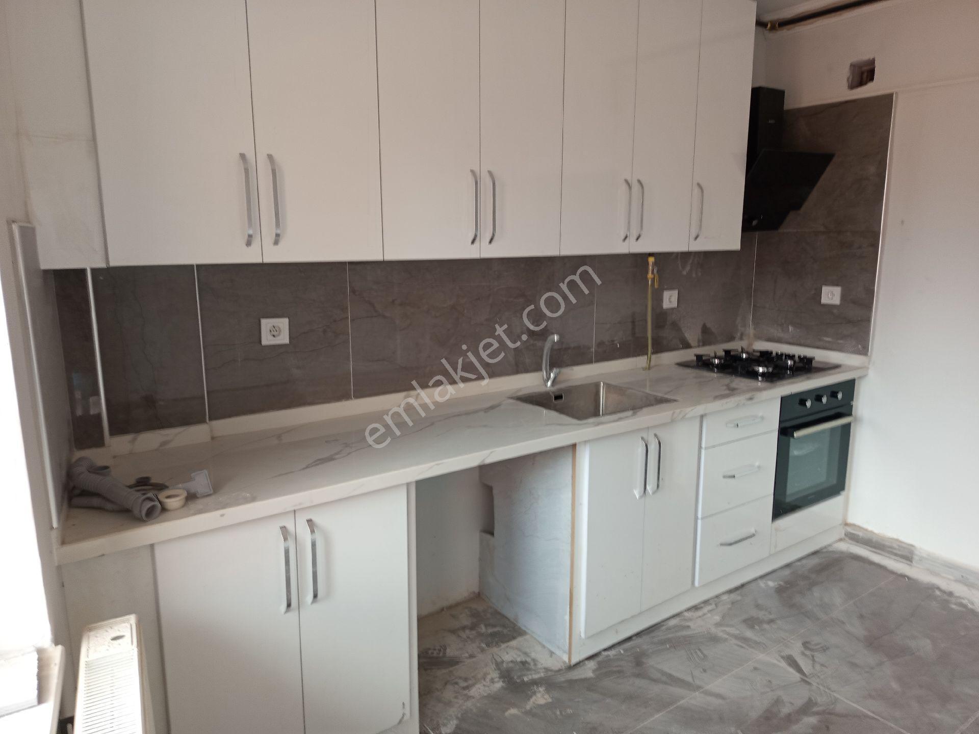 Şarkikaraağaç İlçe Merkezinde Hiç Oturulmamış Sıfır Daire - Görsel 4