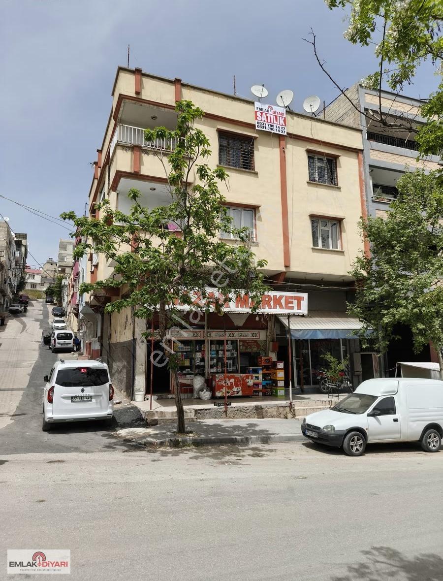 Emlak Diyarından Müstakil Komple 2+1 Ev İki Dükkan Satlık - Görsel 17
