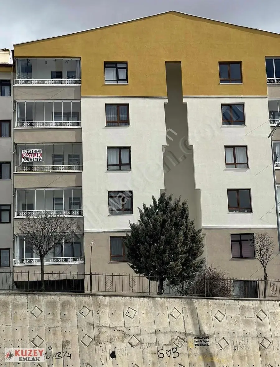 Kuzey Emlaktan İskanlı Ara Kat 3+1 Daire - Görsel 3