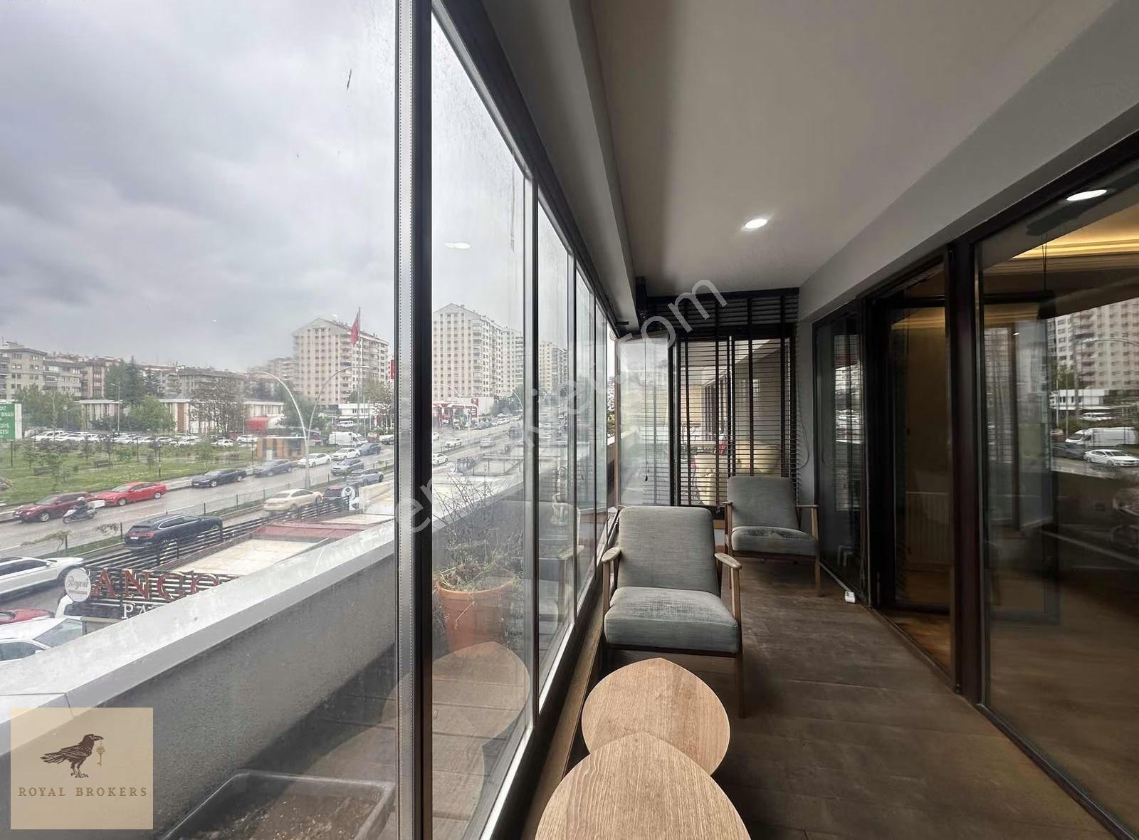 Turan Güneş Bulvarı Üzerinde Yapılı, Teraslı Kiralık Ofis - Görsel 5