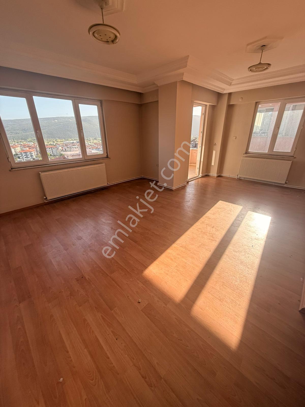 Muğla Muslihittin Mah. Kiralık 3+1 Asansörlü 145 M² Bakımlı - Görsel 12
