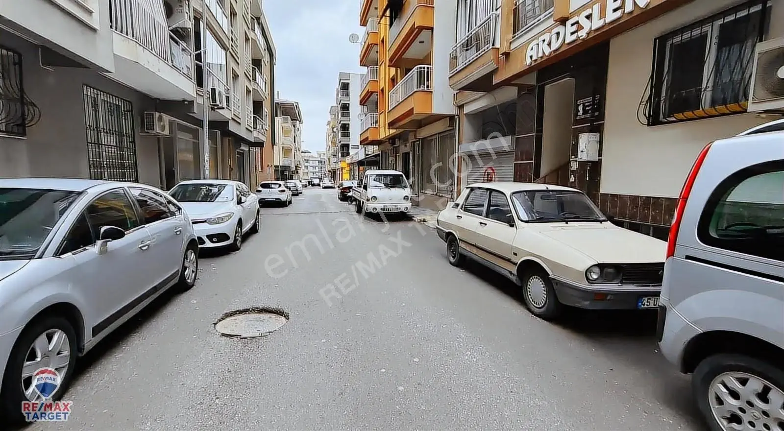 Remax Target'dan Küçükçiğli Merkezde Geniş Satılık Daire - Görsel 4