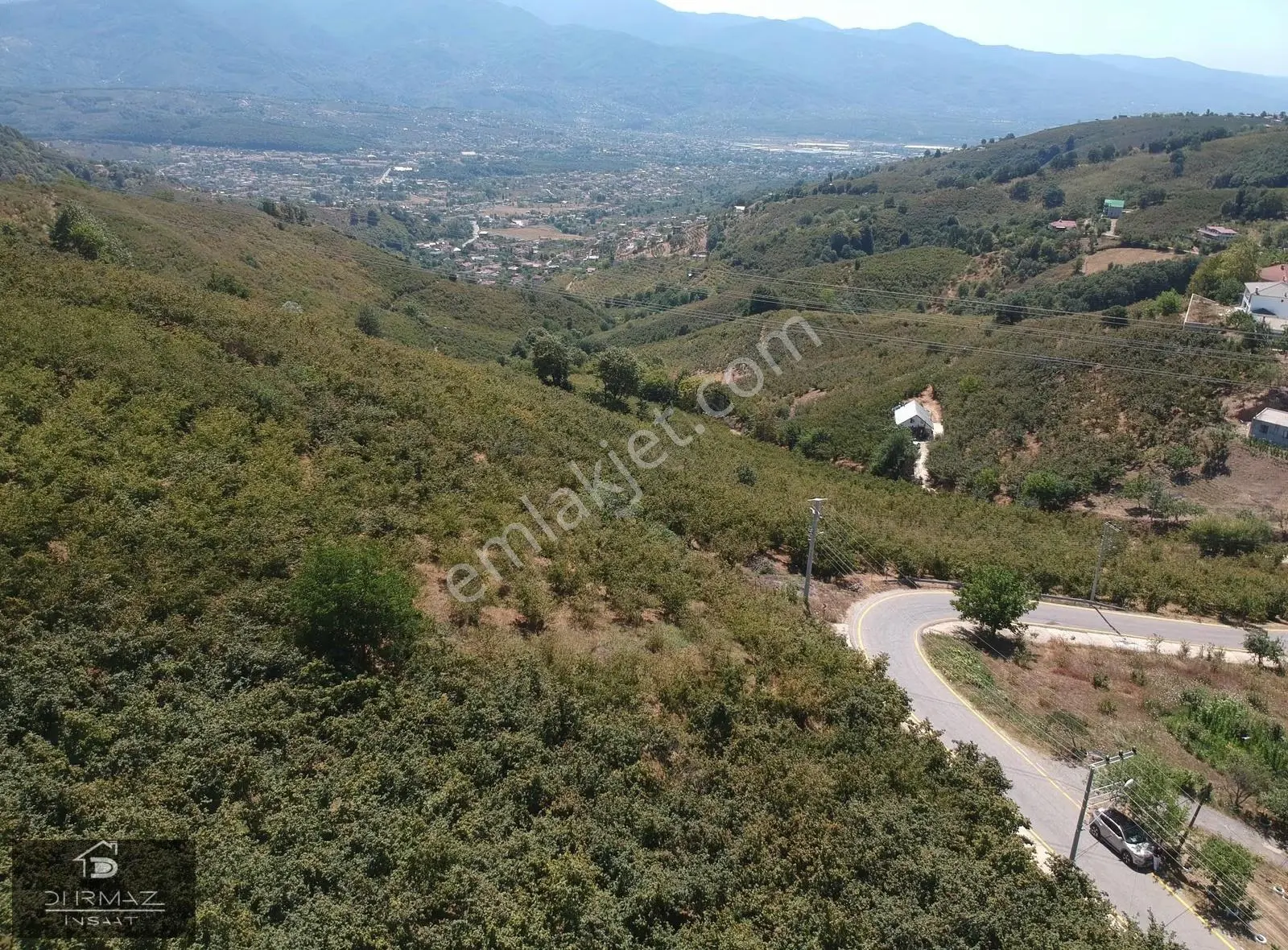 Asfalt Kenarı! 700 M² İmarlı Manzaralı Arsa - Görsel 5
