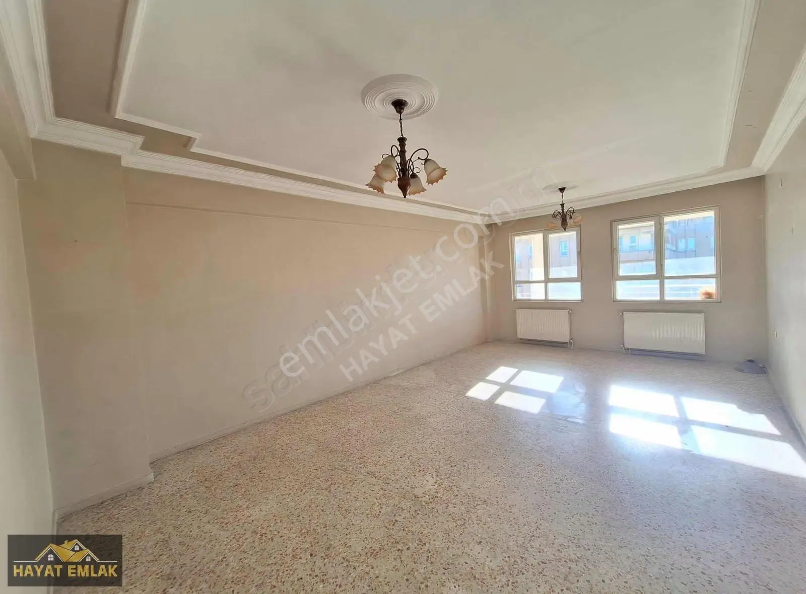 Hayat Emlak'tan Emniyet Caddesi Cepheli, 3+1 Satılık Daire - Görsel 5