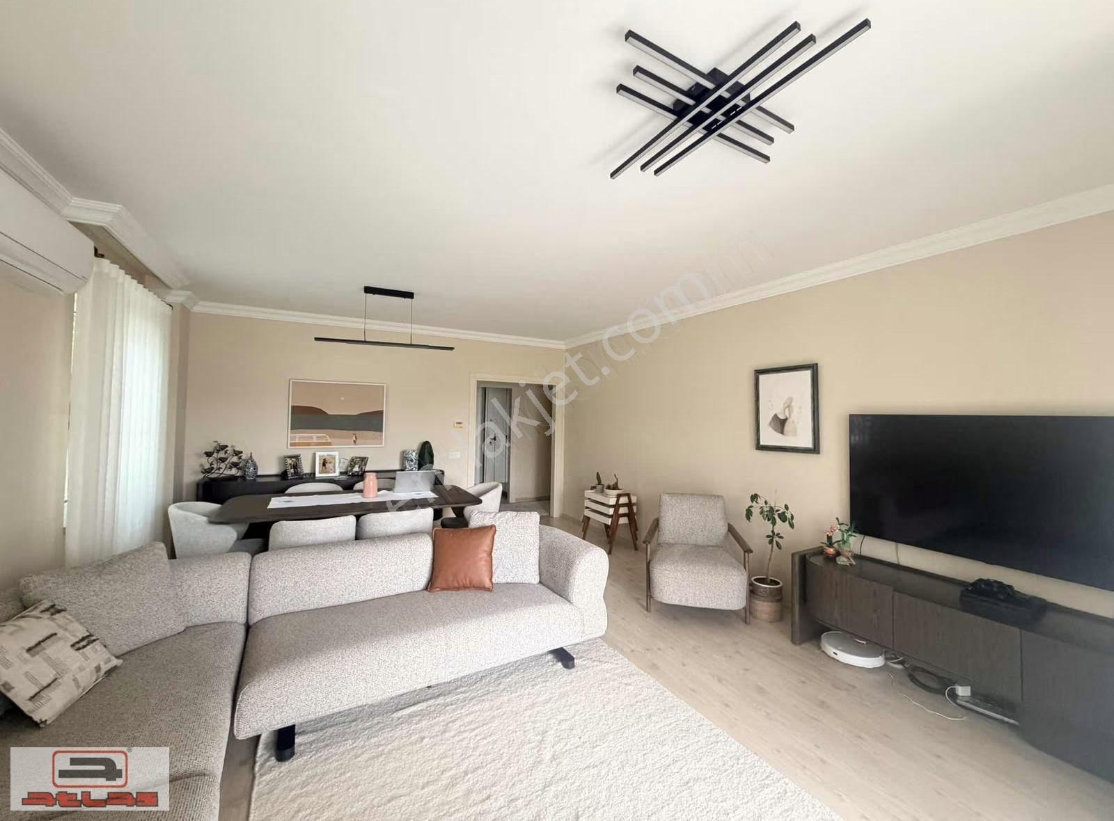 Atlas'tan Villam 2'de Park Manzaralı,üst Kat Kiralık 3+1 Daire - Görsel 17