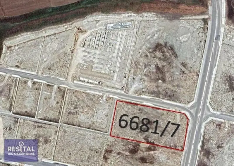 Tosab'da 9000m2 Ticari Yatırımlik Arazi - Görsel 3