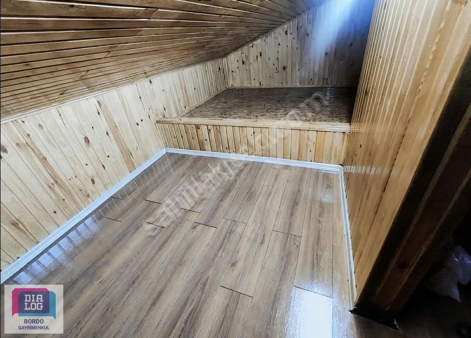 Pursaklar Abadanda Satılık Evli 500 M2 Arsa - Görsel 19