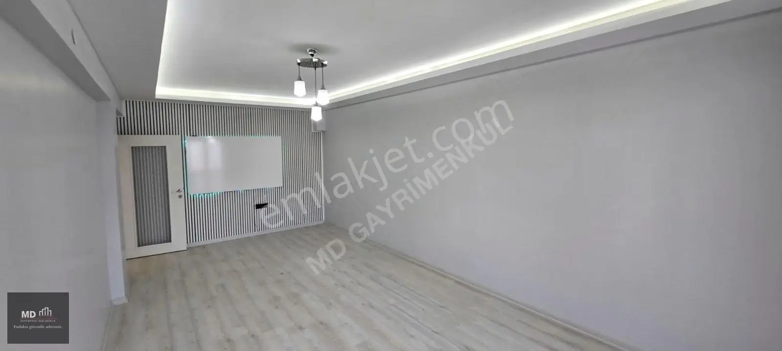 Gürsu İstiklal Mahallesin'de Satılık 3+1 Ebv. Banyolu