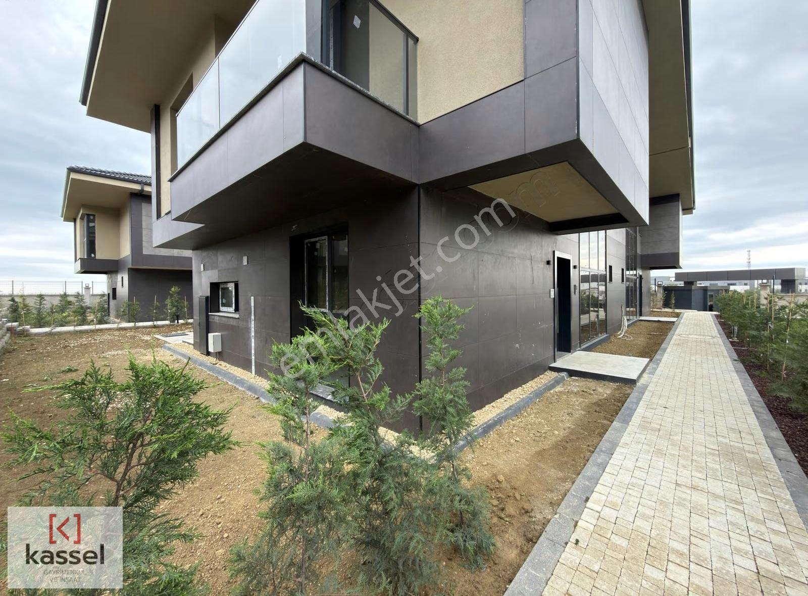 [kassel Yapı] Güvenlikli Sitede-450m2 Bahçe-özel Havuz-4+1 Villa - Görsel 12