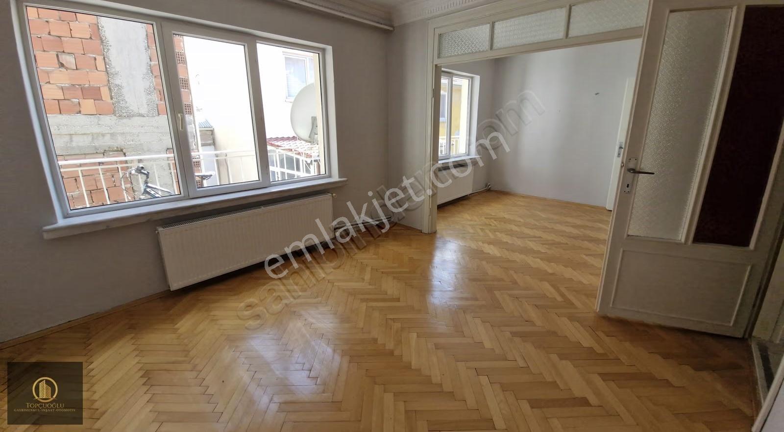 Esnaf Sarayının Yanında 3+1 Balkonlu Kiralık Daire - Görsel 12