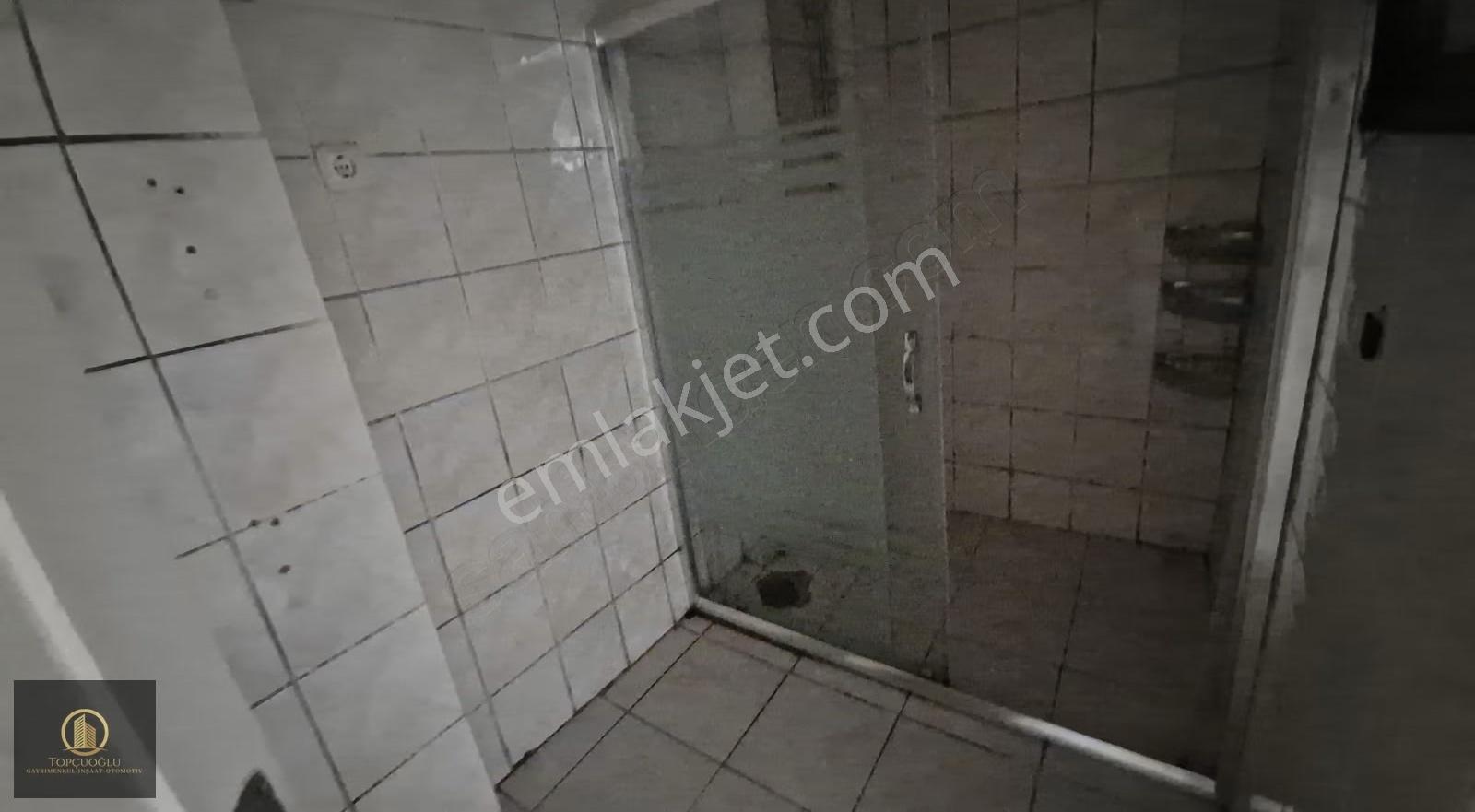 Esnaf Sarayının Yanında 3+1 Balkonlu Kiralık Daire - Görsel 3