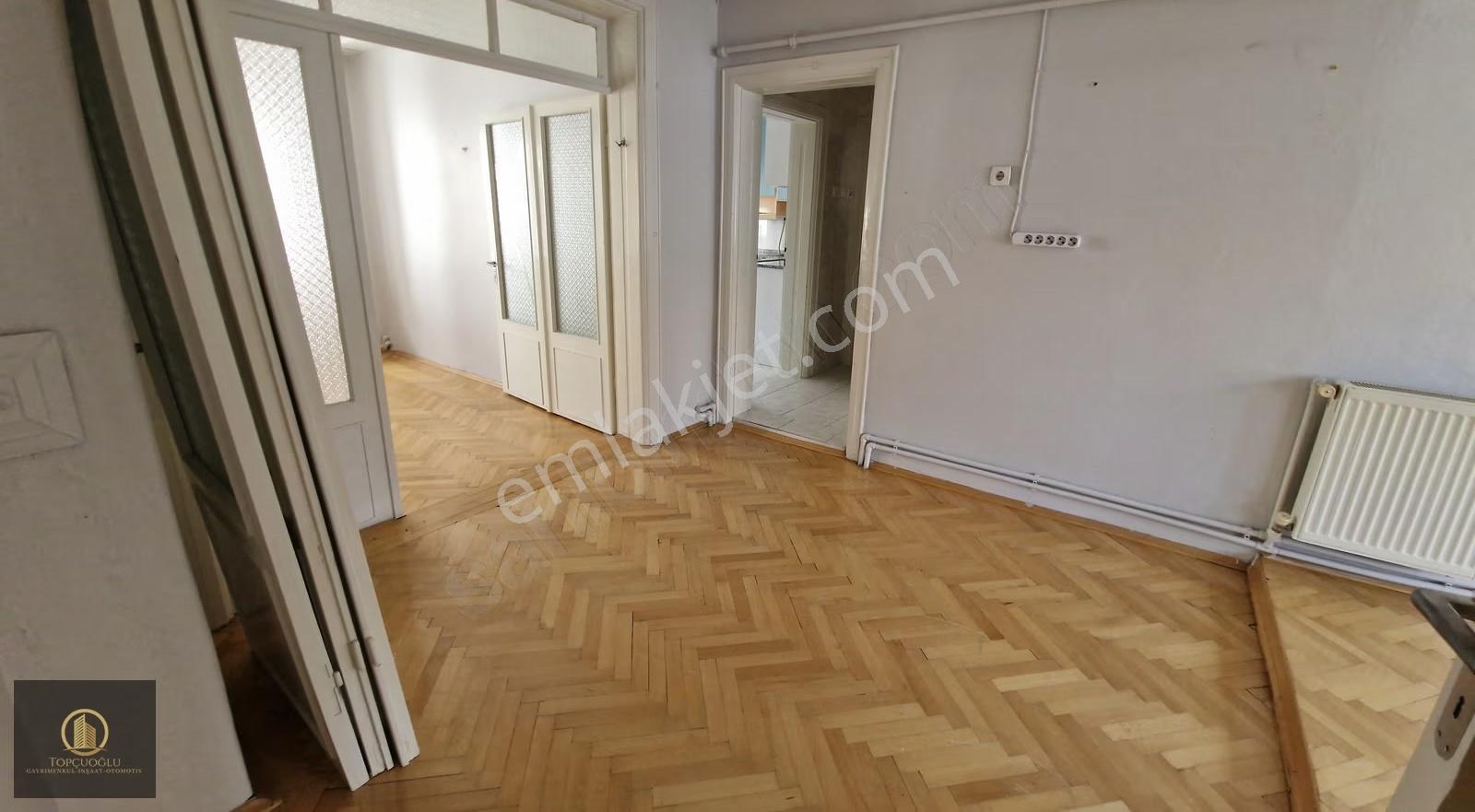 Esnaf Sarayının Yanında 3+1 Balkonlu Kiralık Daire - Görsel 14
