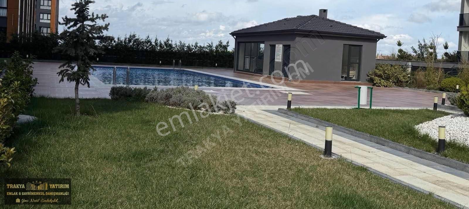 Hürriyet Mh. Havuzlu Ön Cephe 1+1 Kiralık Daire - Görsel 13