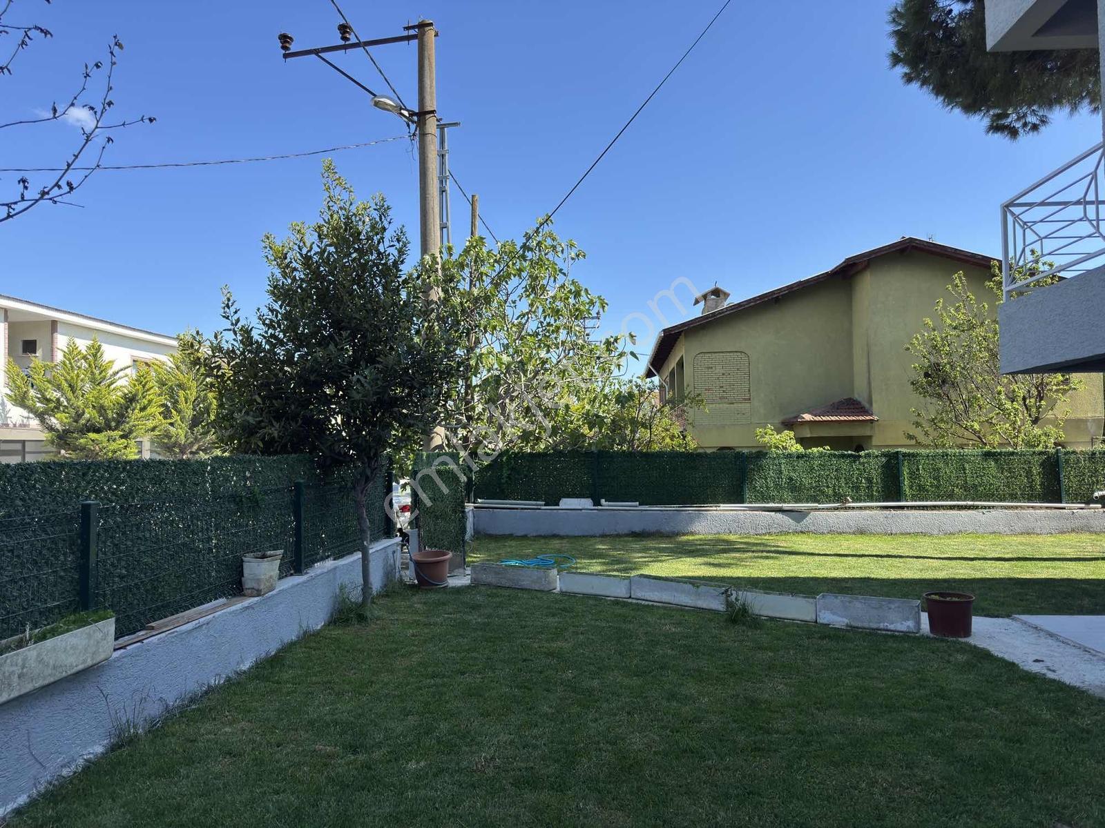 Silivri Altınorak'ta Tamamen Yenilenmiş 8+2 Lüks Villa - Görsel 2