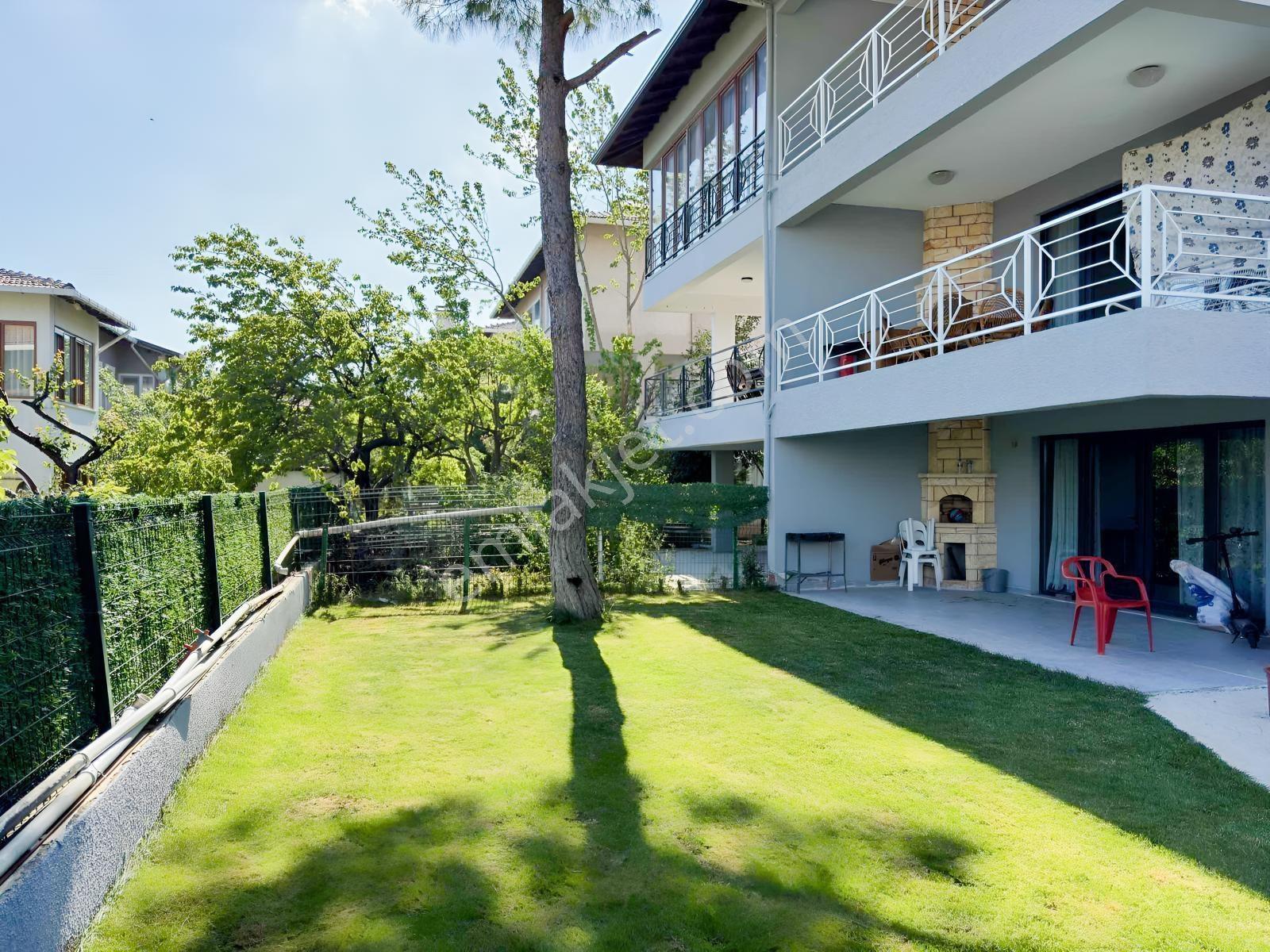 Silivri Altınorak'ta Tamamen Yenilenmiş 8+2 Lüks Villa - Görsel 13
