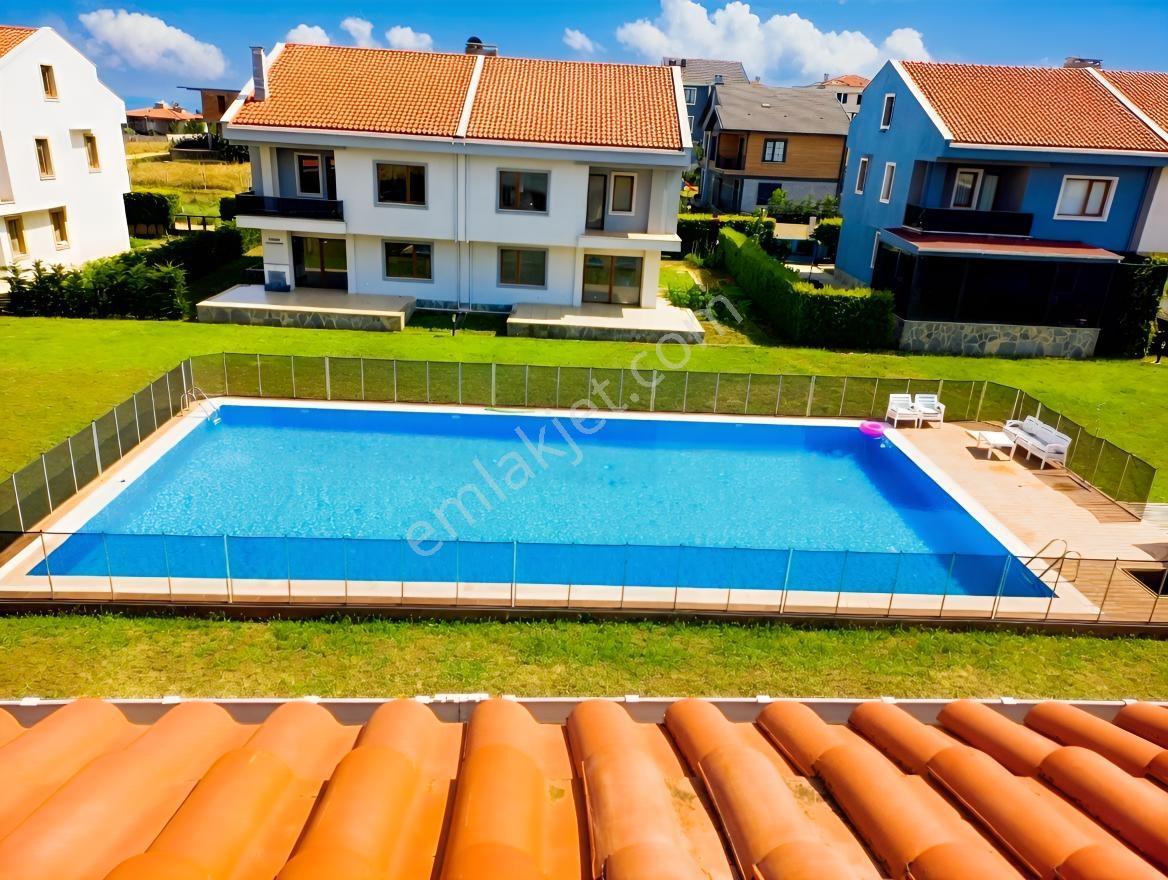 Silivri Kınalı Site İçinde 5+2 Lüks Villa - Sahil Konumlu - Görsel 17