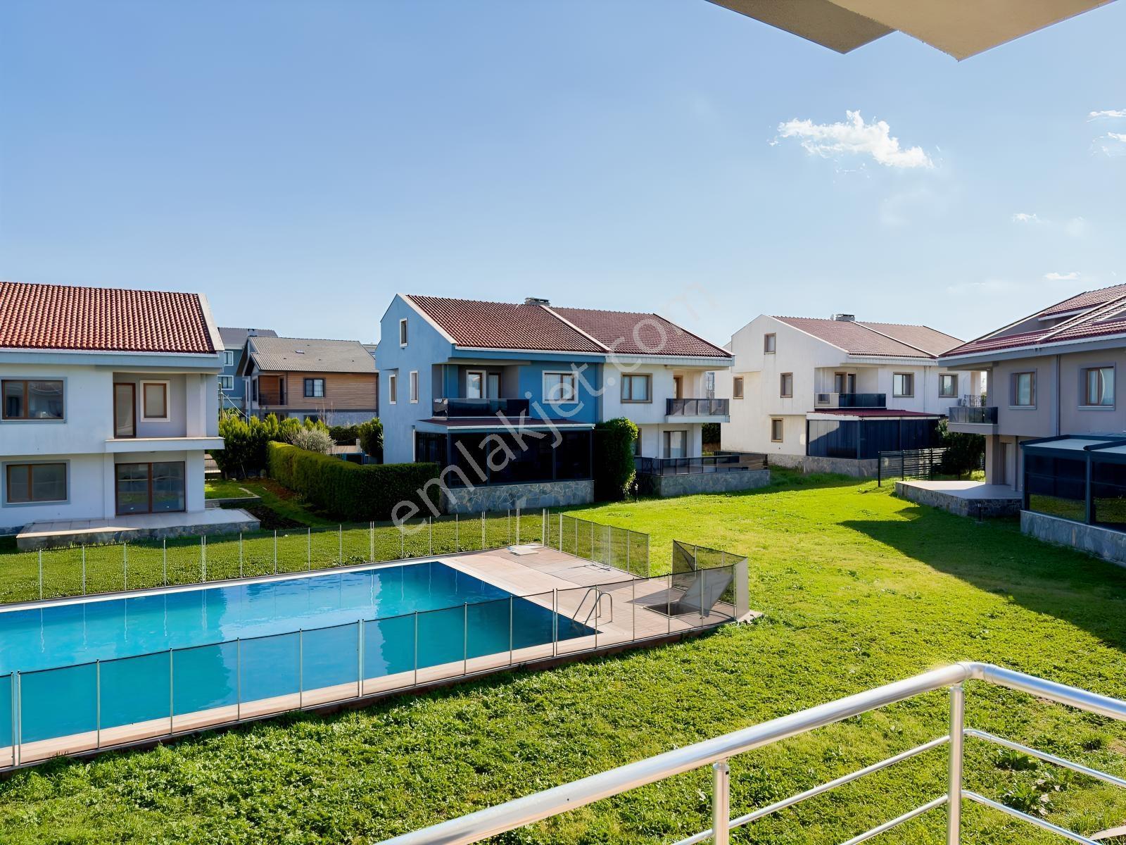 Silivri Kınalı Site İçinde 5+2 Lüks Villa - Sahil Konumlu - Görsel 8
