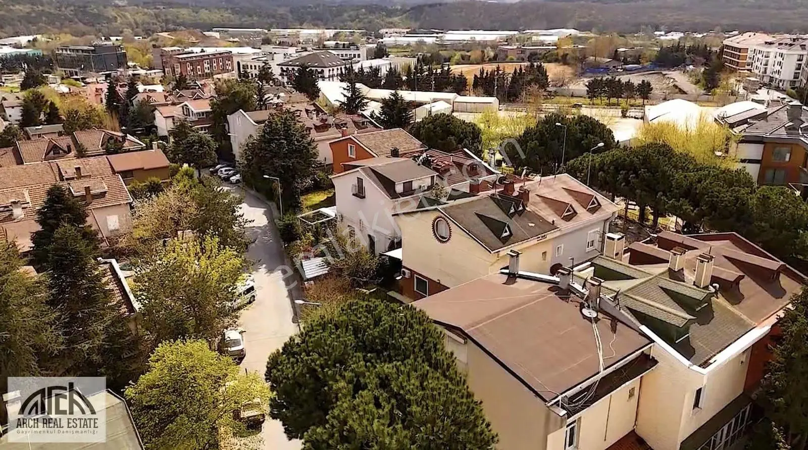 Kemerburgaz Satılık Müstakil Villa
