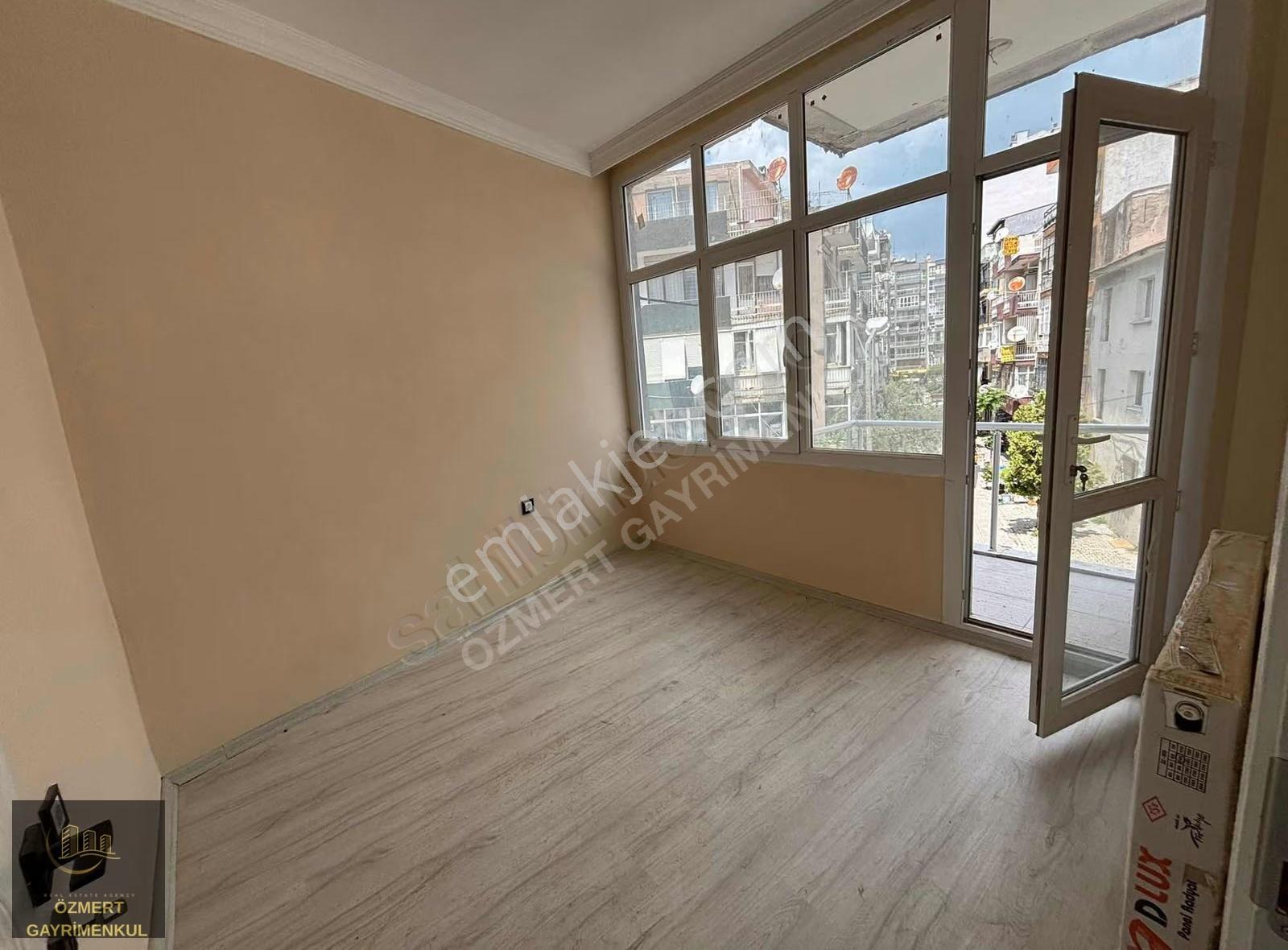 Bahçelievler Mah 3+1 Arakat Metroya 2 Dk Mesafede - Görsel 3