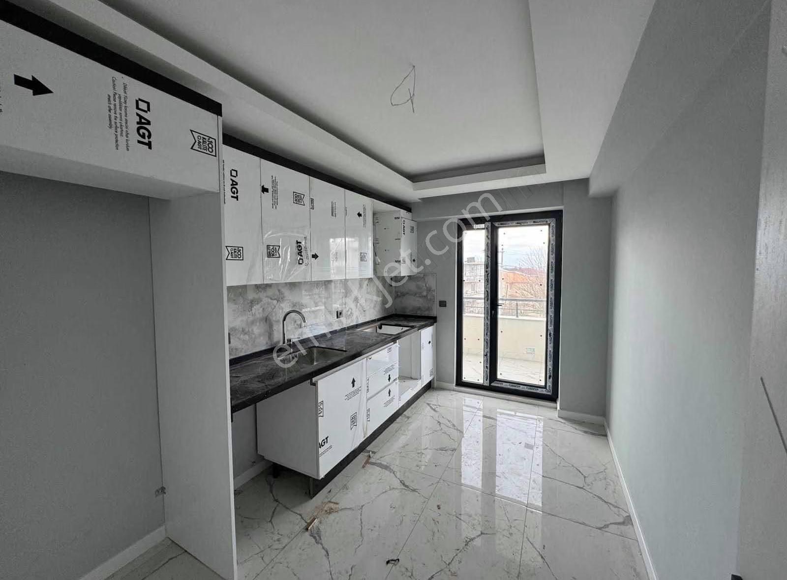 Hasanağada 3+1 135 M2 Aile Tipi Satılık Fırsat Daire..! - Görsel 12