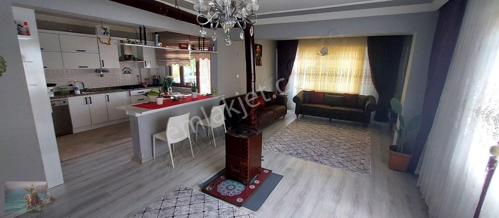Musababa Mahallesinde Doğalgazlı Müstakil İki Katlı Ev - Görsel 17