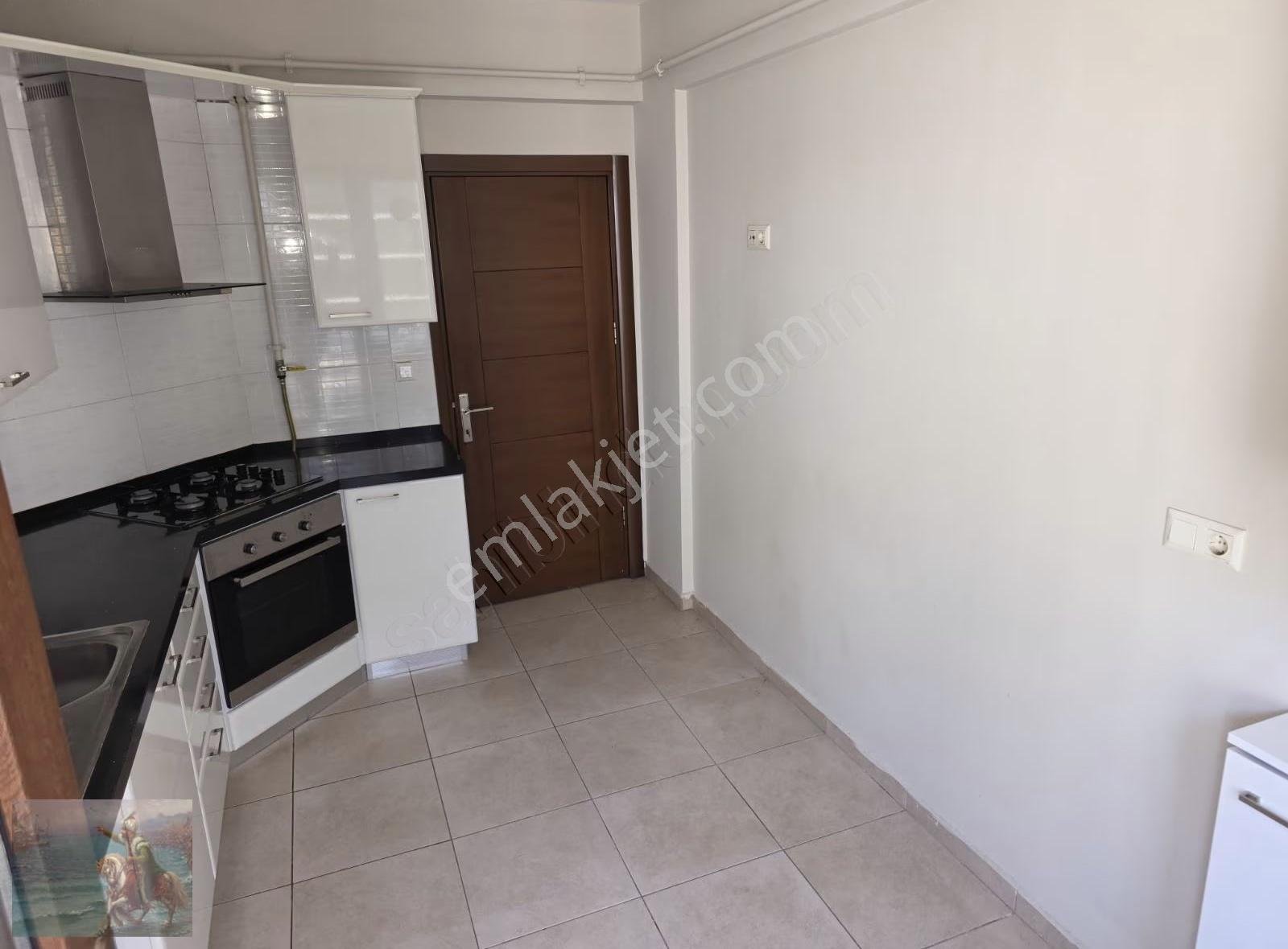 Turan Sitesinde 145m2 Kaçırılmayacak Satılık 3+1 Daire - Görsel 18