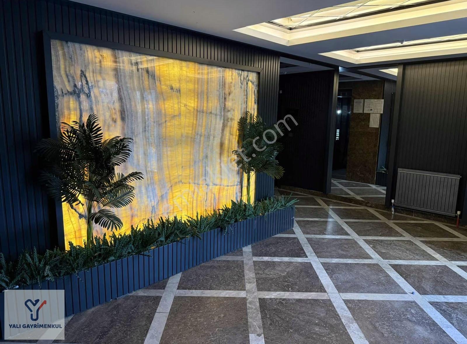 Yalı Gayrimenkul|deniz Manzaralı Cadde Üzeri Eşyalı Kiralık 2+1 - Görsel 22