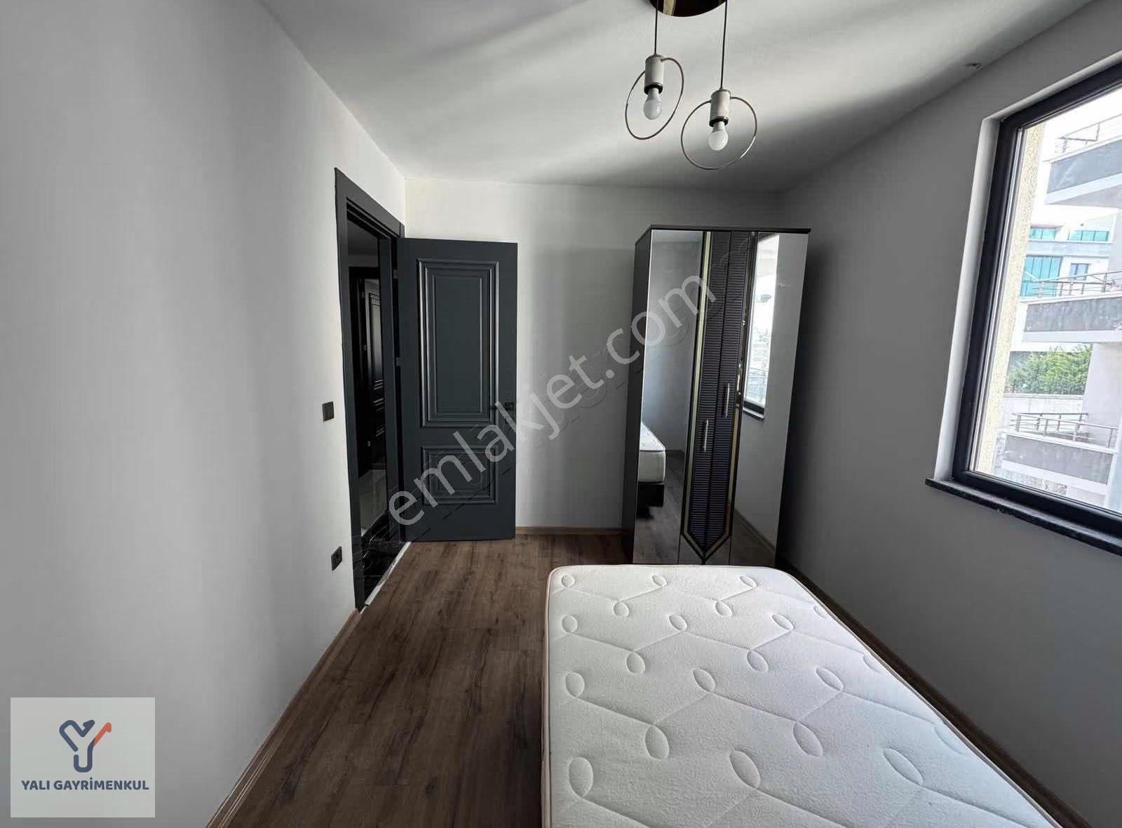 Yalı Gayrimenkul|deniz Manzaralı Cadde Üzeri Eşyalı Kiralık 2+1 - Görsel 12