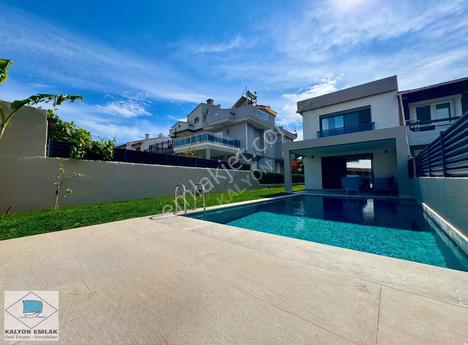 Kalyon'dan Alaçatı'da Kiralık Yepyeni Eşyalı Sıfır Havuzlu Villa - Görsel 8