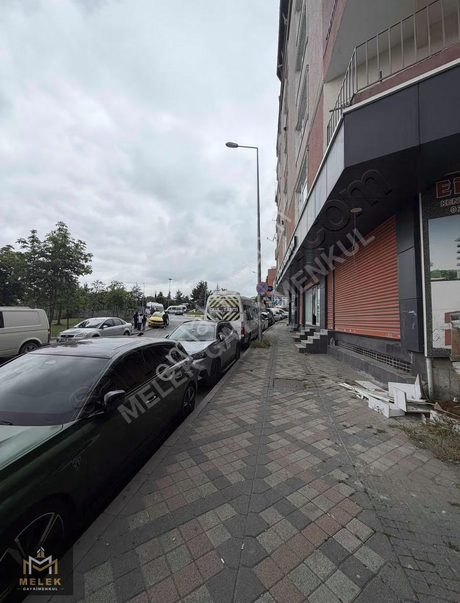 Melek Emlaktan Bagcılar 42 Evlerde Kiralık Depolu Dükkan 140 M2 - Görsel 18